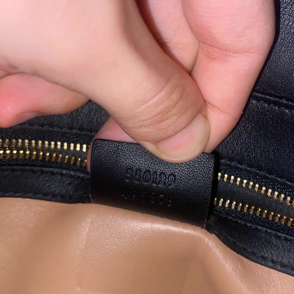 Gucci authentic crossbody handbag - Picture 3 of 3